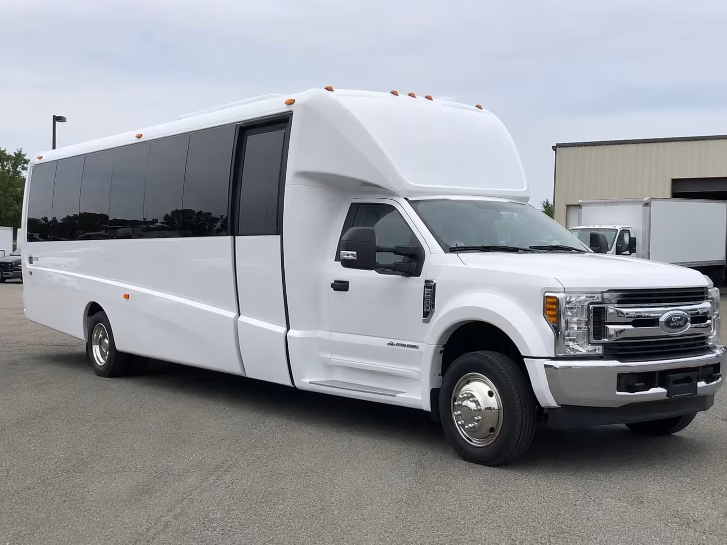 crypto com arena minibus rentals from santa monica