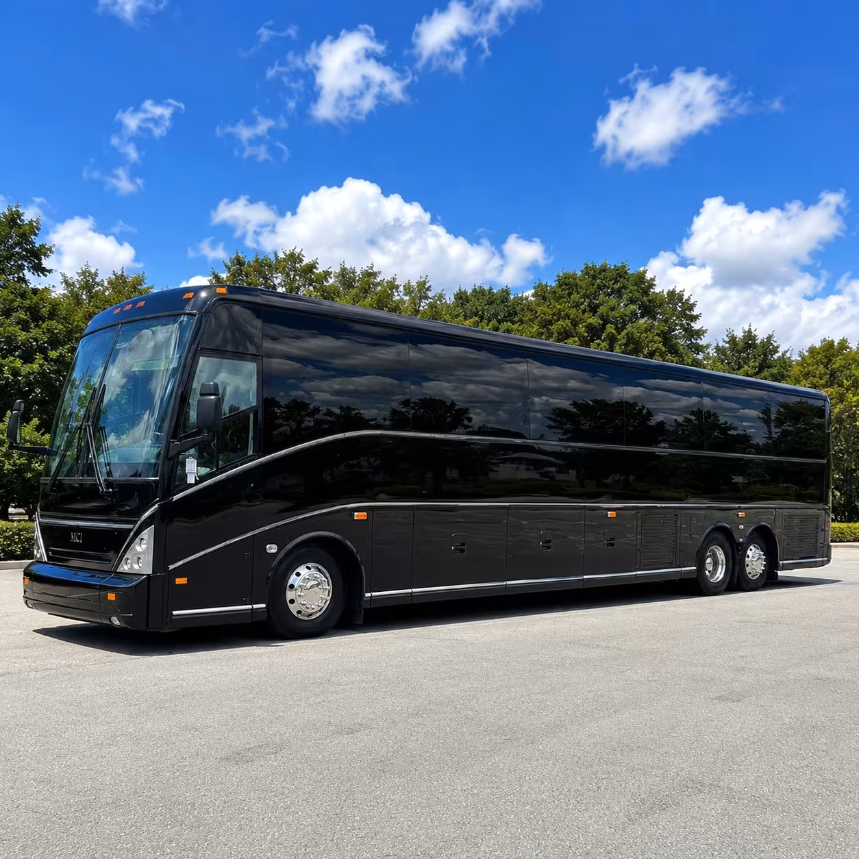 employee shuttle buses for santa monica commuters and campuses