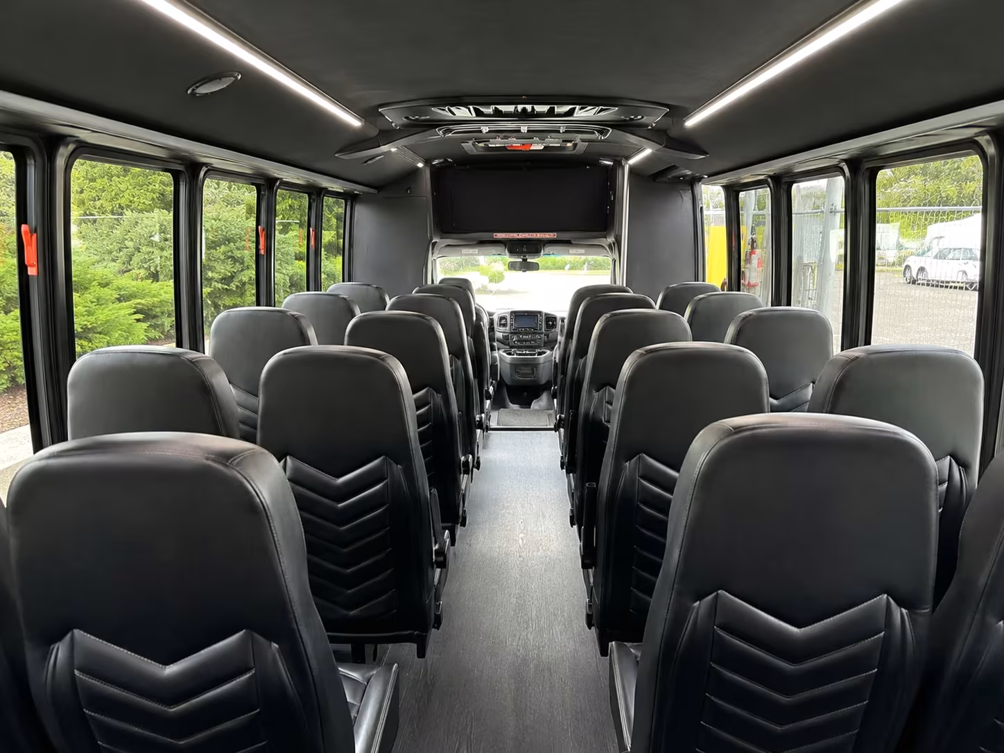 santa monica 15 passenger minibus rental