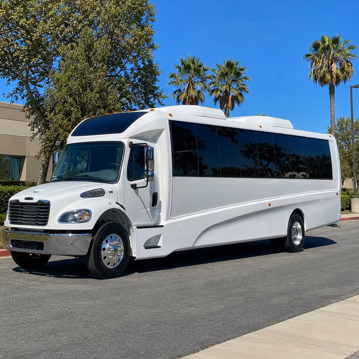 santa monica 28 passenger minibus rental