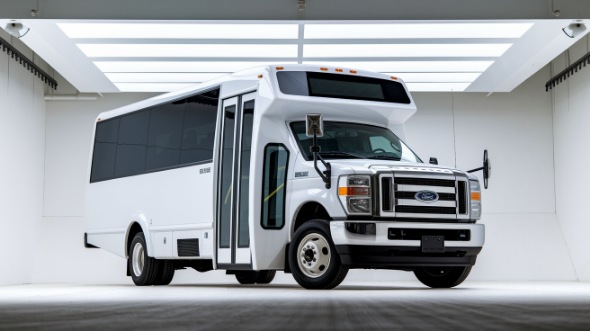 santa monica 15 passenger minibus