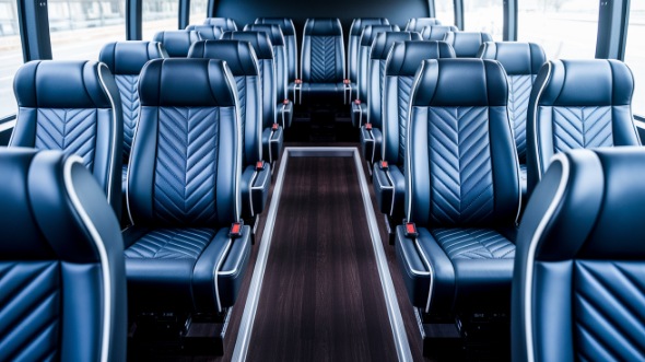 santa monica 18 passenger minibus rental